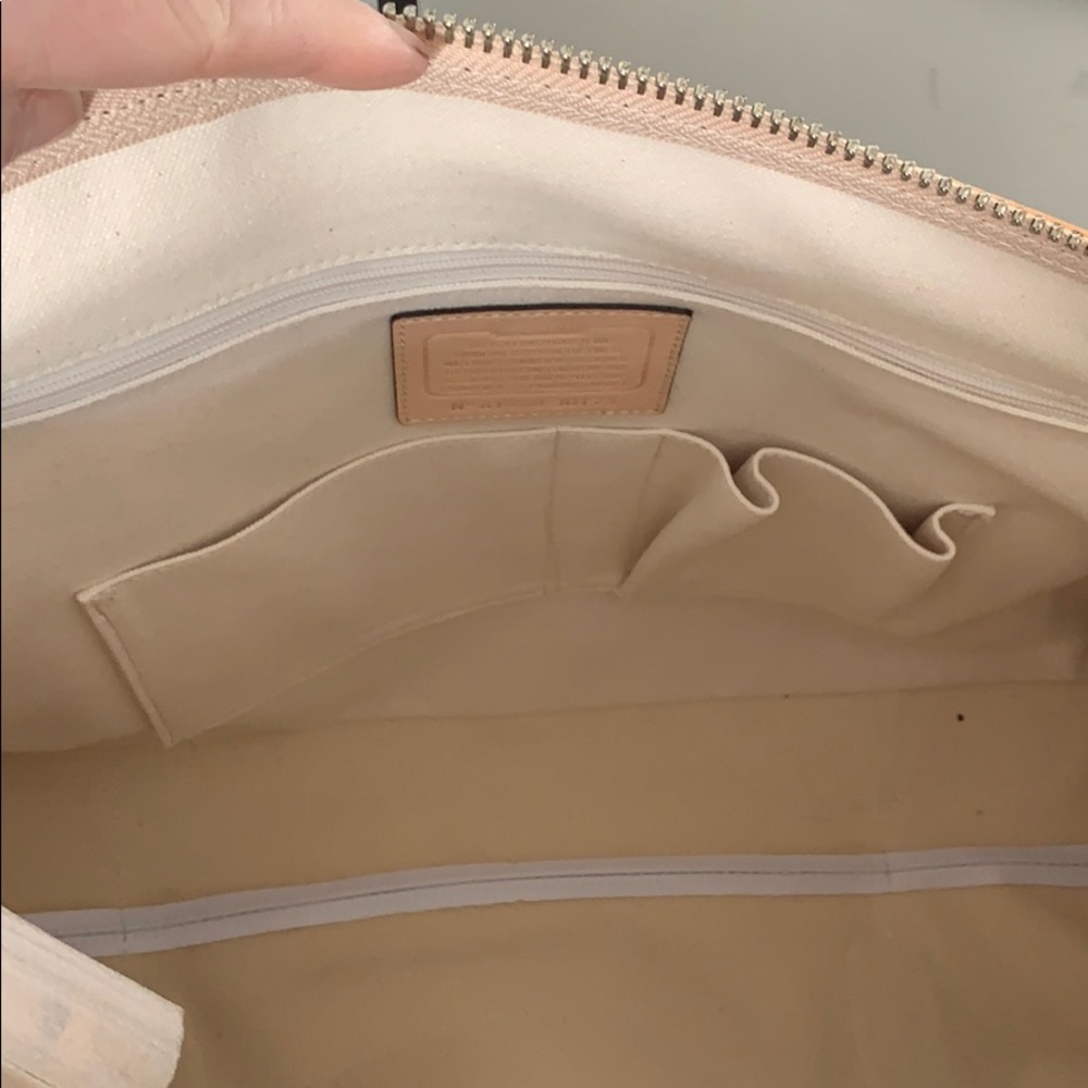 Coach Black & White Large Tote - Picture 4 of 8
